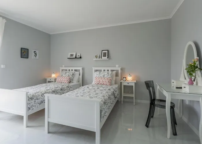 3 Bedroom Cozy In Feriehus *