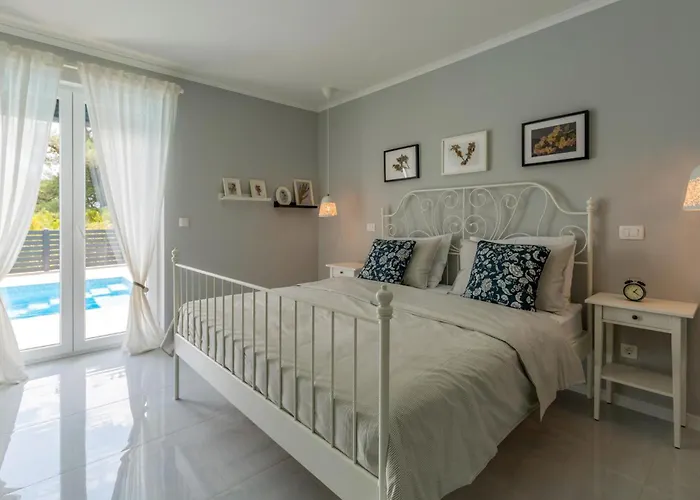 Будинок відпочинку 3 Bedroom Cozy In