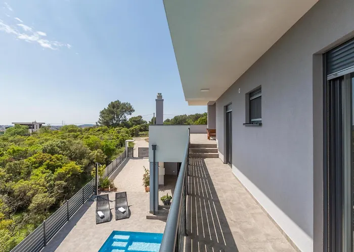 3 Bedroom Cozy In Feriehus *
