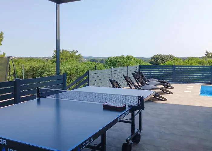 3 Bedroom Cozy In Будинок відпочинку