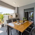 Gorgeous In Holiday home Pula