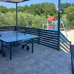 Будинок відпочинку 3 Bedroom Cozy In *