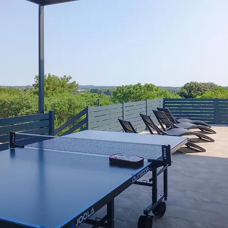 3 Bedroom Cozy In Casa vacanze